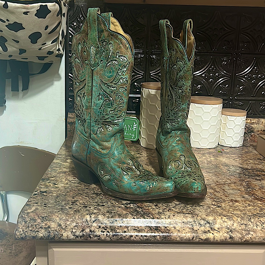 Point Boots